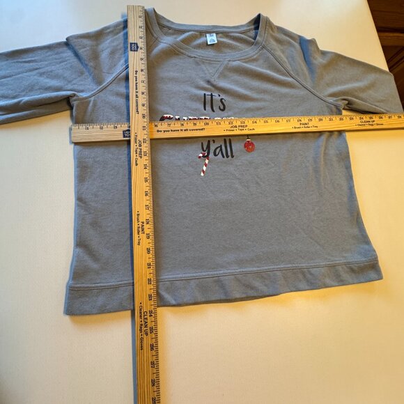 New Directions Sweatshirt Womens Medium Gray It's Christmas Y'all Graphic - Picture 4 of 8